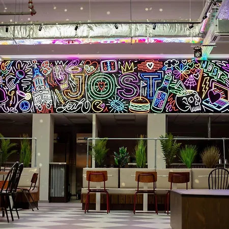 Jost Centre Hotell 3*